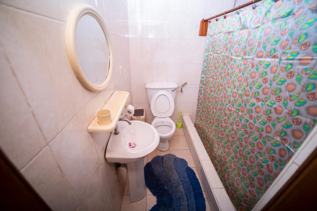 Bombay Hotel อักกรา ภายนอก รูปภาพ